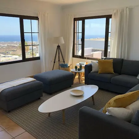 Casa Moon Lanzarote Тиас